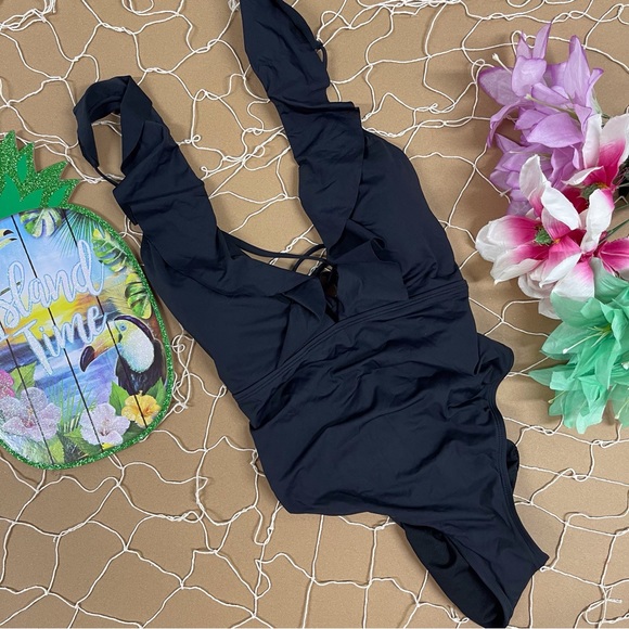 🏝️PLUNGE RUFFLE LOW BACK SWIMSUIT - Picture 5 of 10